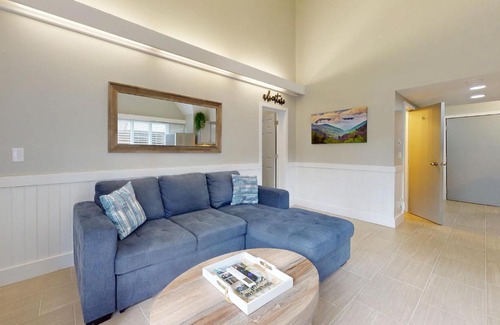 Sapphire Apartment | Sapphire Serenity - Full Condo