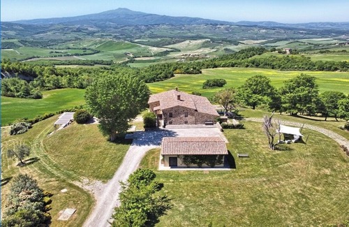 Sarteano Villa | Sapphire Villa