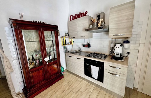 Quartieri Spagnoli Apartment | Sarah's House is waiting for you
