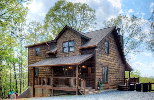 Ellijay Cabin | Sarah's Mountain Hideaway - Hot Tub, Fire Pit