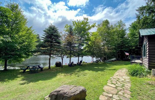 Saranac Lake Cabin | Saranac Lake Cozy Lakefront Retreat w/Complimentary Row Boat, Kayak, and Canoe.