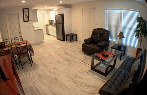 Laurel Park House | Sarasota Downtown All Inclusive Town house !!!