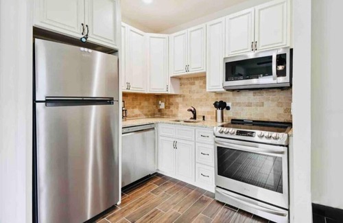 Central Sarasota Apartment | Sarasota Downtown Pet-Friendly 1BD/1BA-Lido Beach