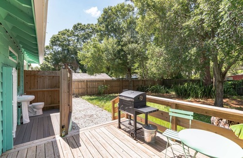 Bayou Oaks House | Sarasota, FL Bungalow | Bright & Breezy Coastal Vibes - 10 mins to White Sand Beaches by RedAwning