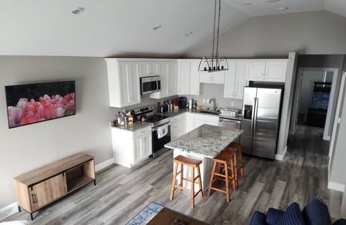 Saratoga Springs House | Saratoga Lake House Private Beach and Dock SPAC