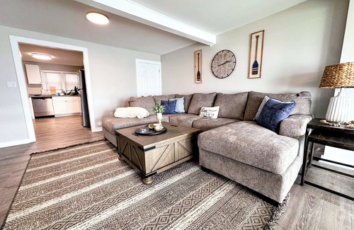 Saratoga Springs House | Saratoga Lakeside Retreat - 8 Bedrooms