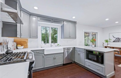 Saratoga Springs House | Saratoga Links track rental 4 bed 2.5 bath. Sleeps 8!