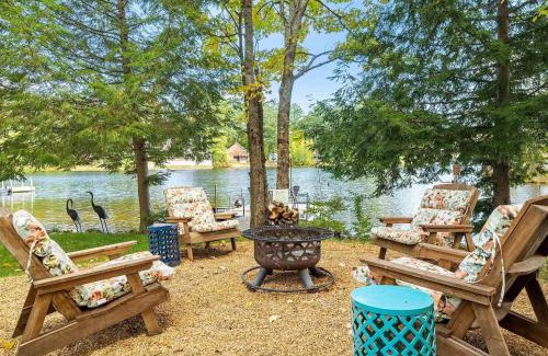 Belmont House | Sargent Lake Retreat Year-round Bliss