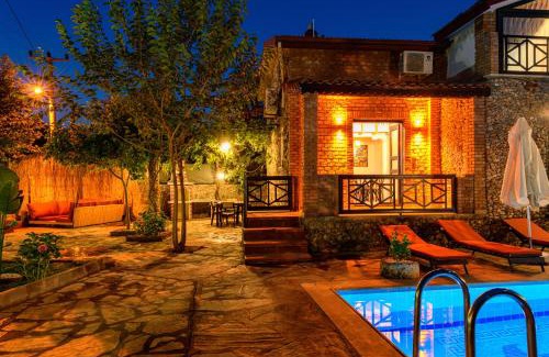Fethiye Villa | Sarnıç - Kayaköy'de Havuzu Korunaklı