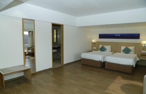 Ahmedabad City Centre Hotel | Sarovar Portico Rivera Ahmedabad