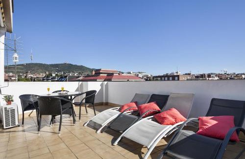 Les Tres Torres Apartment | Sarria Attic