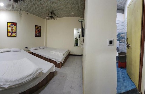 Ujjain House | Sarvagya Drive Inn