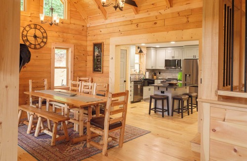 Marshall Cabin | Sasquatch Manor: Where Luxury & Nature Collide