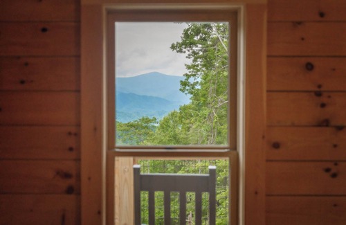 Marshall Cabin | Sasquatch Manor: Where Luxury & Nature Collide