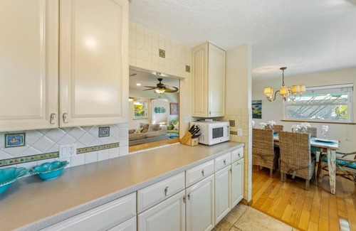 Whitney Beach House | Sassy Seahorse: Heated pool, hot tub, ping pong, Foosball and pool table!