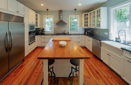 Fennville House | Saugatuck perfection! Spacious & far from crowds, yet close to town.
