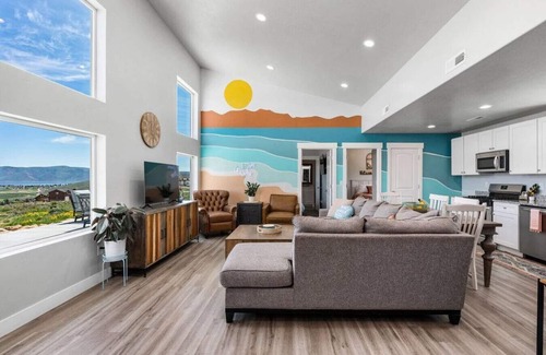 Sweetwater House | Sauna+Pet Friendly+Arcades+Lake Views+Hot Tub