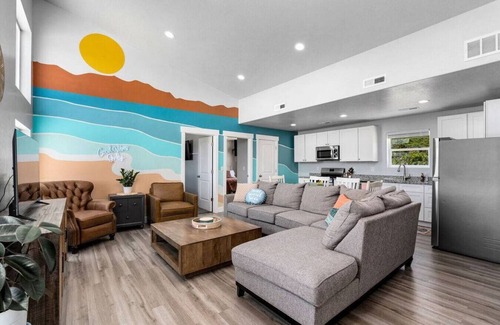 Sweetwater House | Sauna+Pet Friendly+Arcades+Lake Views+Hot Tub