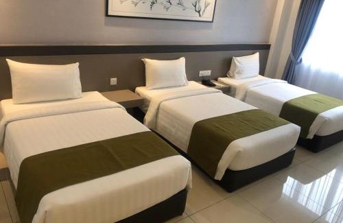 Johor Baharu District Hotel | Savanna Hill Resort