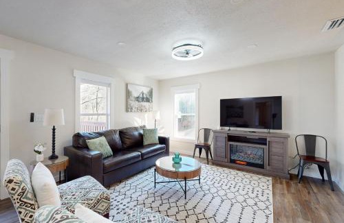 Sylva House | Savannah Creek Cottage