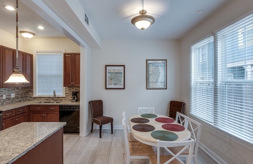 Beach Institute Condo | Savannah Historic District - Affordable & Spacious near Forsyth Park