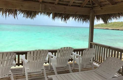 Double Bay House | Savannah Sunset by Eleuthera Vacation Rentals