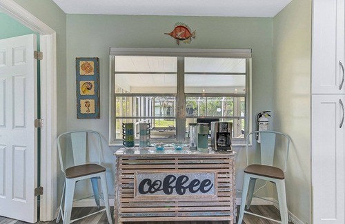 Bradenton House | Save Big This Fall: 10% Off Until Nov 30!