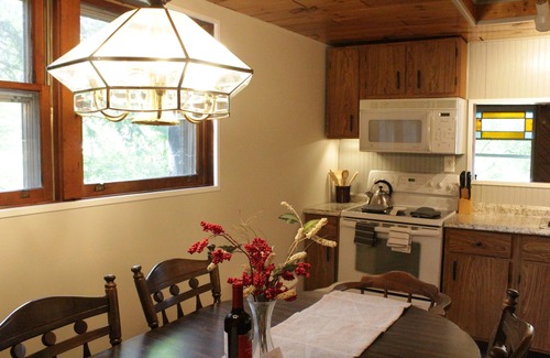Chestertown Cabin | Save on weekly rental & Mon to Thurs. Perfect for Ski Holidays or Summer Fun