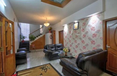 Ooty Hotel | Savi's home stay