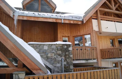 Valmeinier Apartment | Savoie, 100m from the slopes in Valmeinier, in a quiet location.