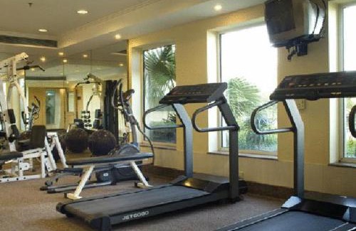 Sector 16 Hotel | Savoy Suites Noida