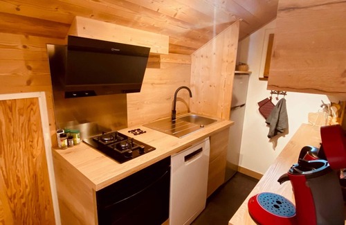 La Clusaz Apartment | Savoyard 3-Room Apt, Central Location, 8 Guests, Near Ski Lifts, Panoramic Views