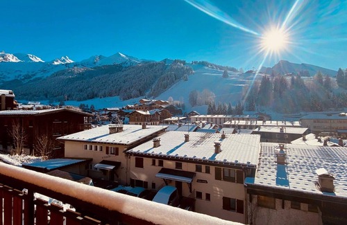 La Clusaz Apartment | Savoyard 3-Room Apt, Central Location, 8 Guests, Near Ski Lifts, Panoramic Views