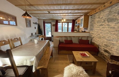 Les Varcins Ski Chalet | Savoyard chalet - SAINT MARTIN- 3 Vallées ski area