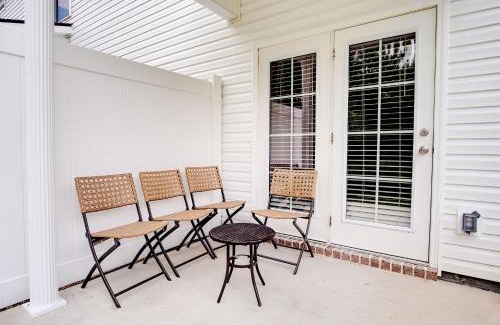 Pooler House | Savvy Retreat Pooler King Bed Gym Pool