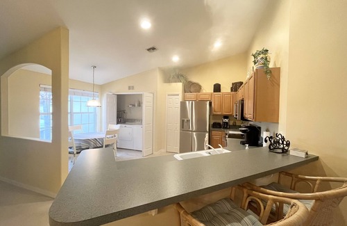 Fort Myers Condo | Say no to the snow! Beautiful condo in Colonial Country Club