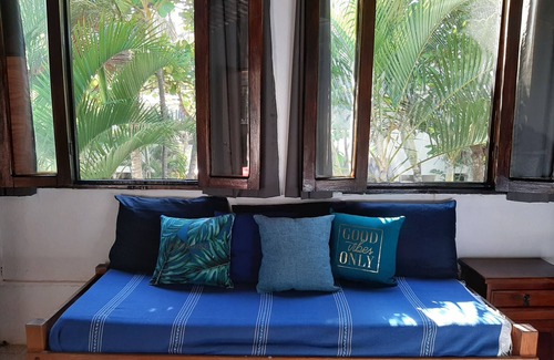 North End House | SAYULITA GUITRON HOUSE