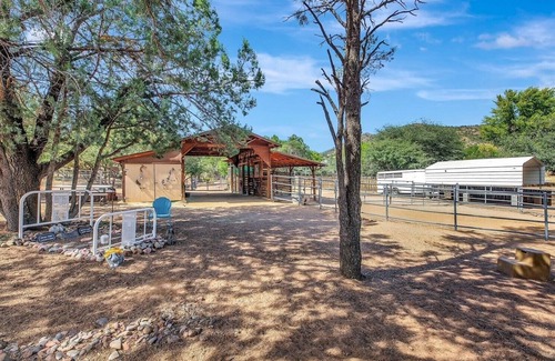 Iron Springs House | SBL Ranch! Pet friendly!