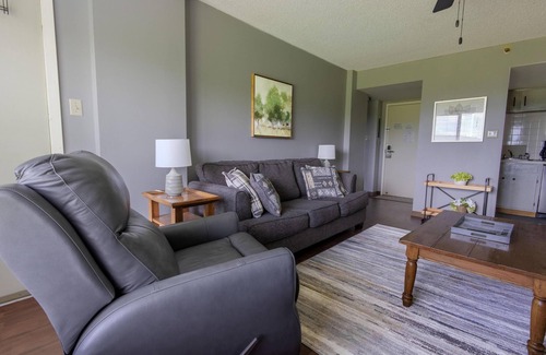 Snowshoe Condo | SC 2506: Appealing 1BR perfect for your summer travels! Private deck and pool!