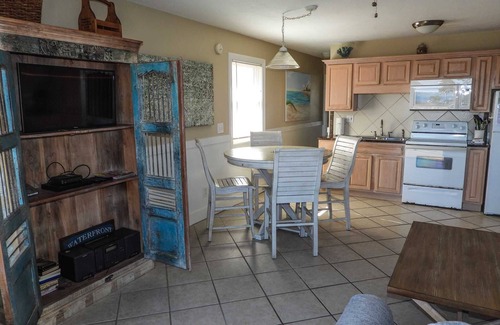 Cape San Blas Cottage | Scallop Cove #3 - Phish Headz - Bayfront, Pet Friendly, Save 15% on 25' Bookings!