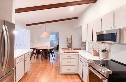 Sister Bay House | Scandia Retreat: Downtown Sister Bay