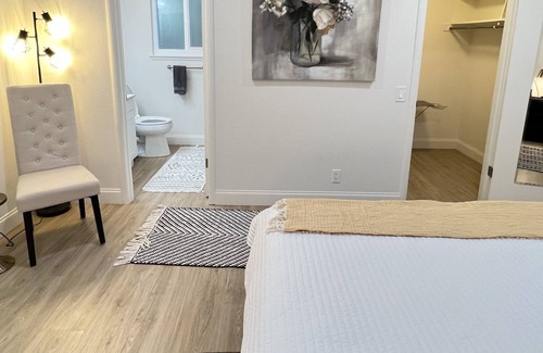 Sacramento House | Scandinavian Home 2B/2Ba Spacious Relaxed Charm