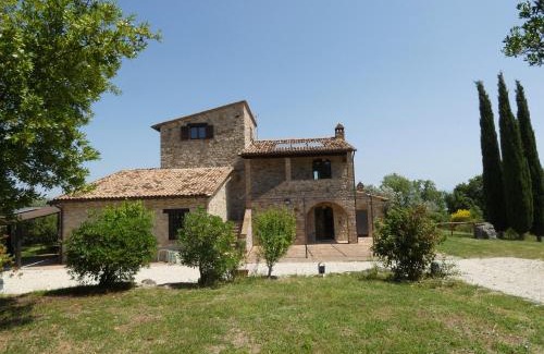 Fratta Villa | Scappo in Umbria, Casale Lenuccia