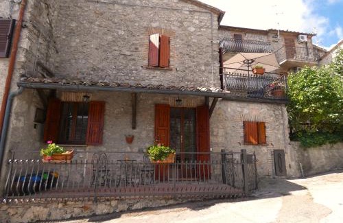Amelia House | Scappo In Umbria, La casa dei nonni