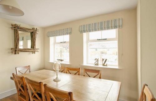 Scalby House | Scarborough Cottage-Ixh