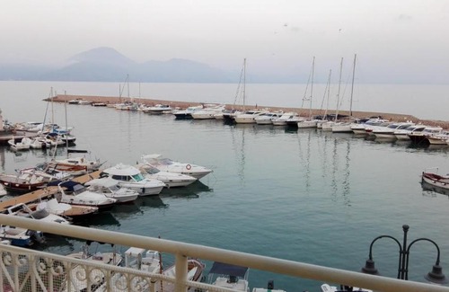 Scario Apartment | Scario Sunny Apartment in centro