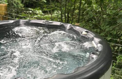 Penpont House | Scaurbridge Cottage with Hot Tub and Sauna