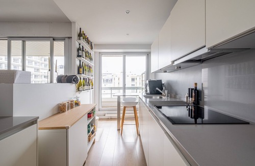 Necker Apartment | Scenes of the Eiffel Tower, by Veeve