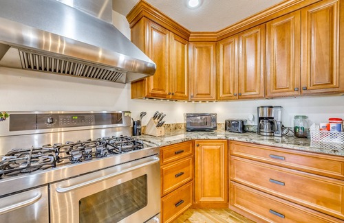 Alto House | Scenic Alto Getaway w/Mountain Views & Hot Tub!
