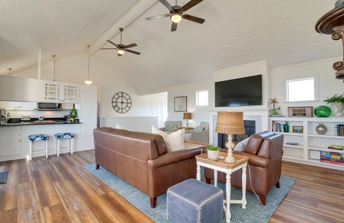Bandon House | Scenic Bandon Vacation Rental w/Beach Access!